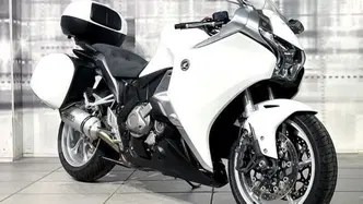Honda VFR 1200 F ABS (2009 - 16) usata