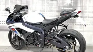 Suzuki GSX R 750 (2008 - 10)  (2)