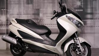 Suzuki Burgman UH 200 (2006 - 12) usata