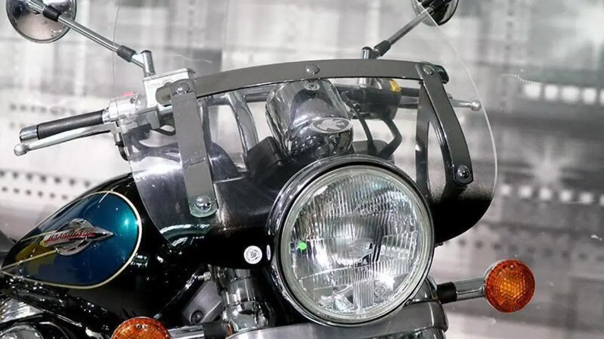 Suzuki Marauder VZ 800  (5)