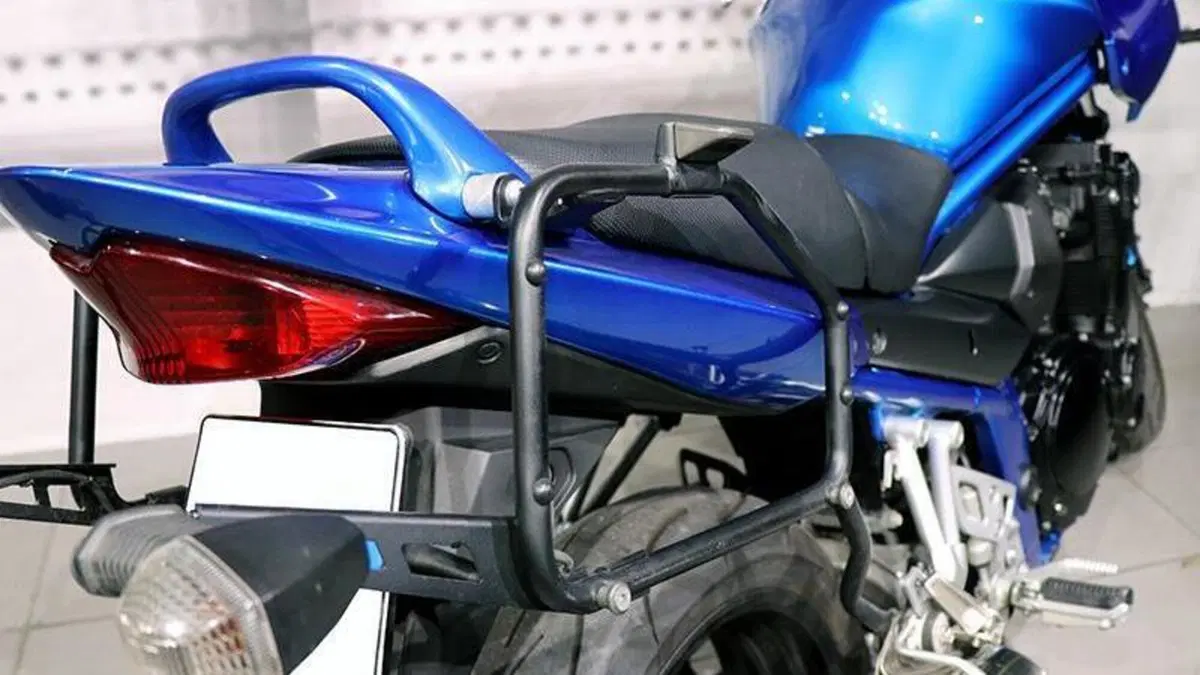 Suzuki GSF 650 Bandit (2005 - 06)  (4)