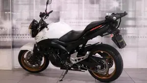 Suzuki GSR 600 (2006 - 11) 