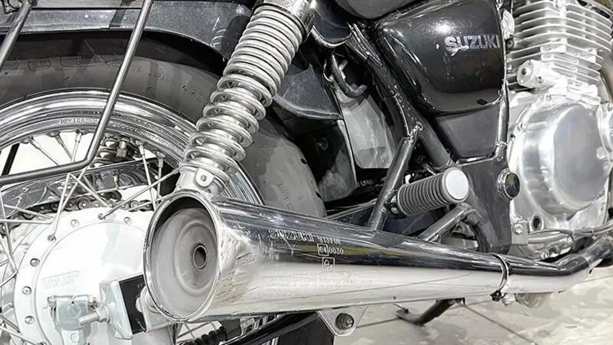 Suzuki Marauder GZ 250  (3)