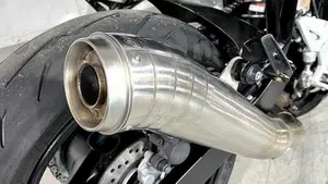 Suzuki GSR 750 (2010 - 15)  (3)