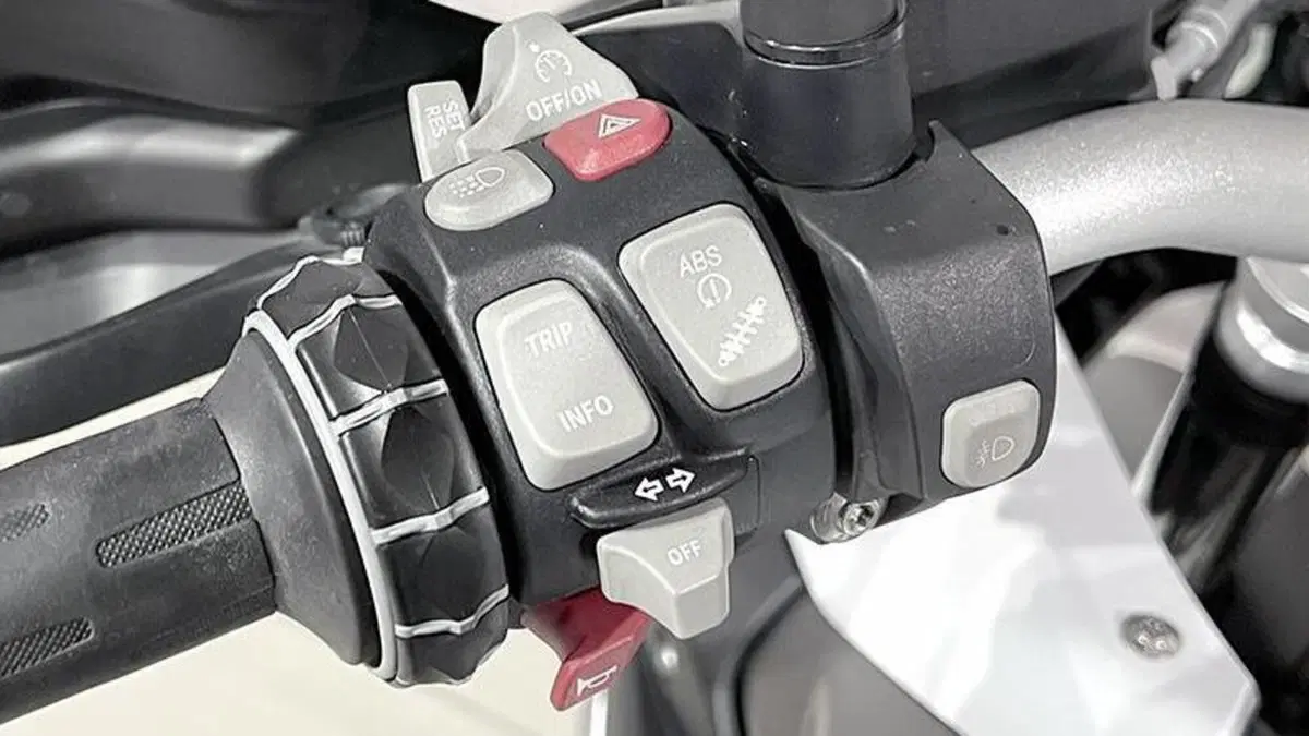 Bmw R 1200 GS (2017 - 18)  (4)