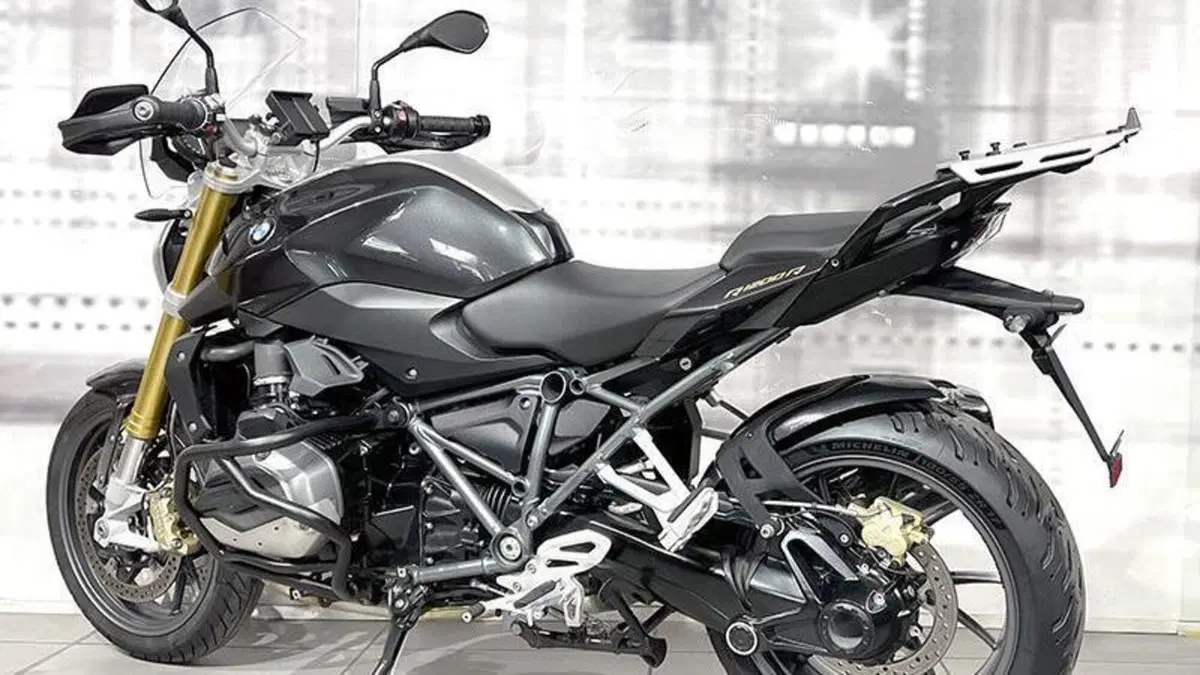 Bmw R 1200 R (2015 - 16)  (2)