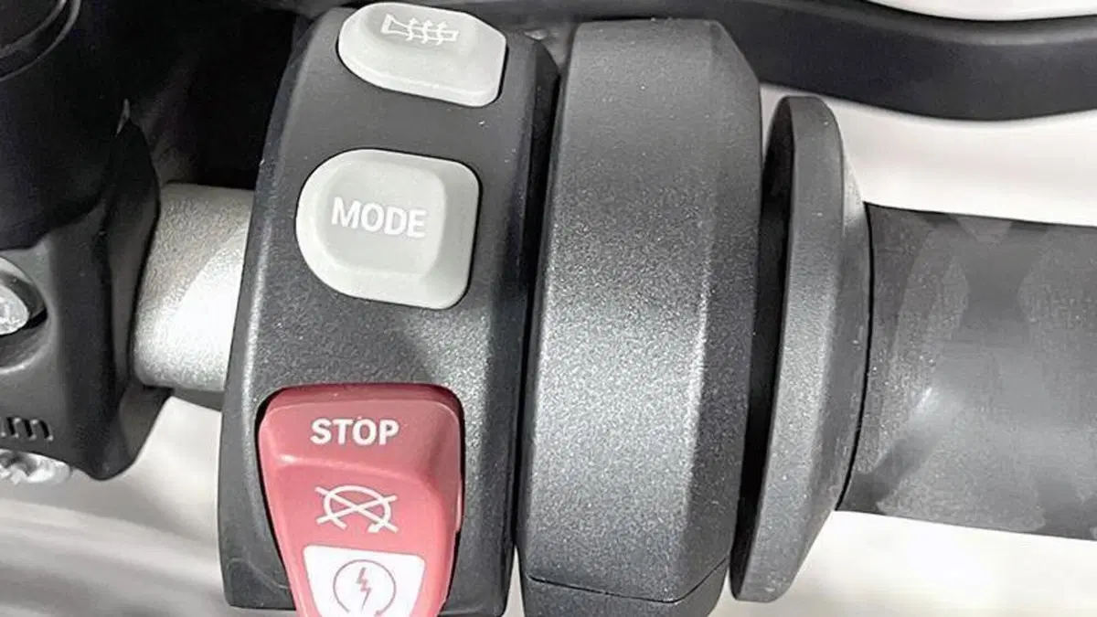 Bmw R 1200 R (2015 - 16)  (4)