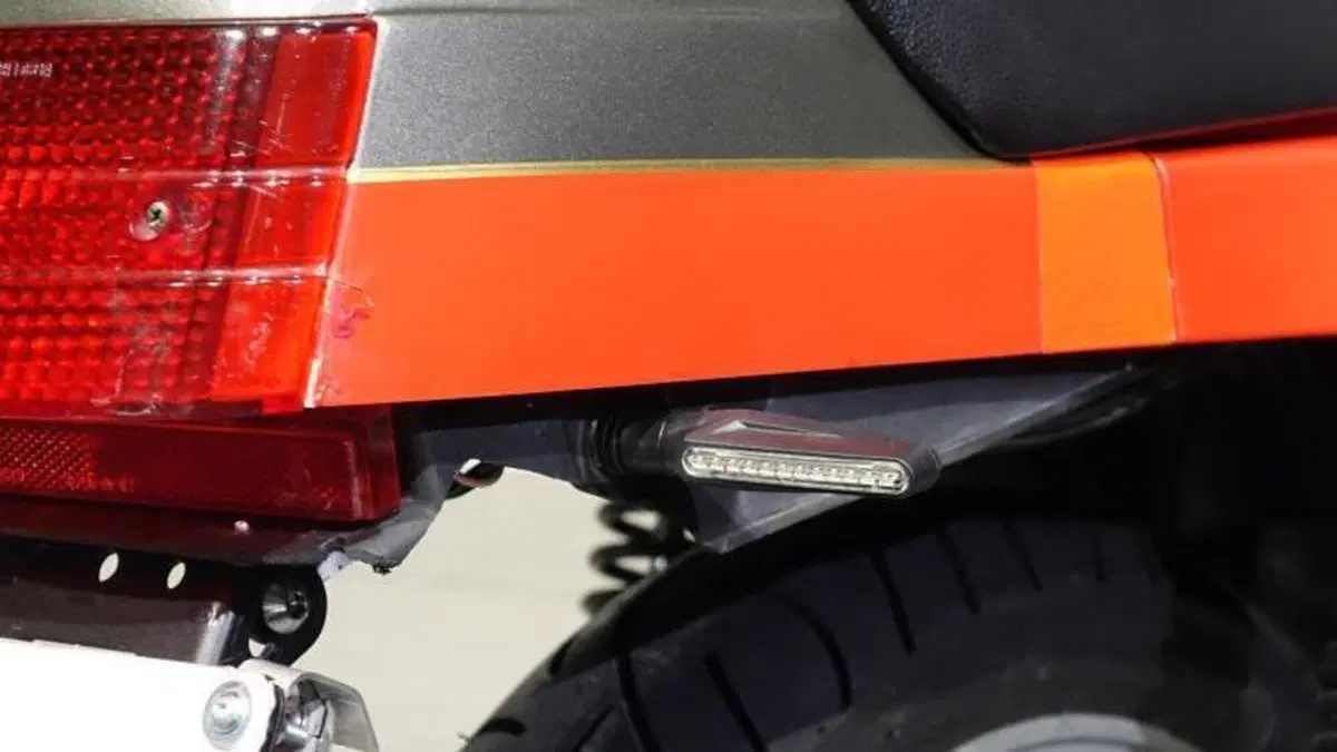 Moto Guzzi V 35 C (1983 - 88)  (3)