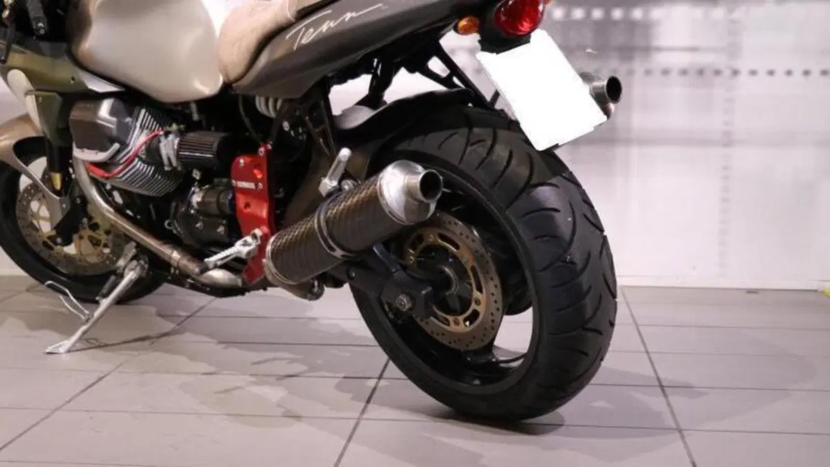 Moto Guzzi V11 Le Mans Tenni (2002 - 03)  (4)