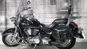 Kawasaki Vulcan VN 900 Classic (2006 - 10)  (2)