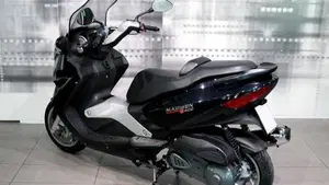 Malaguti Madison 400 4T  (2)