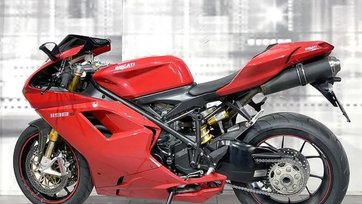Ducati 1198 (2009 - 12)  (2)