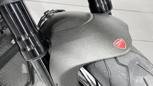 Ducati Diavel 1200 (2010 - 13)  (5)