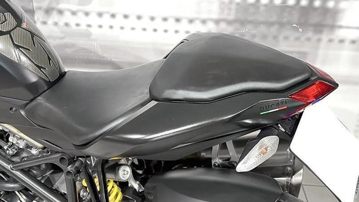 Ducati Streetfighter 848 (2011 - 15)  (4)