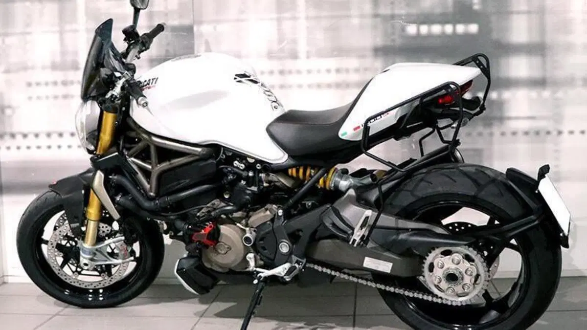 Ducati Monster 1200 S (2014 - 16)  (2)