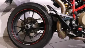 Ducati Hypermotard 1100 EVO SP (2010 - 12)  (4)