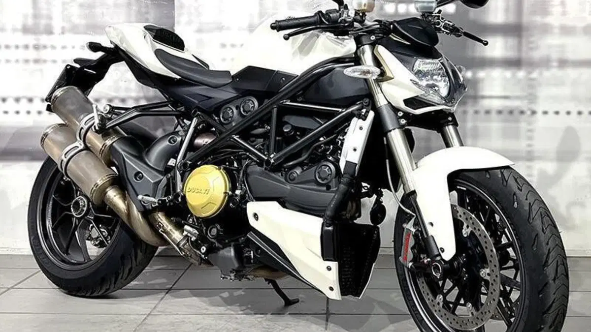 Ducati Streetfighter (2009 - 12) 
