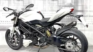 Ducati Streetfighter (2009 - 12)  (2)