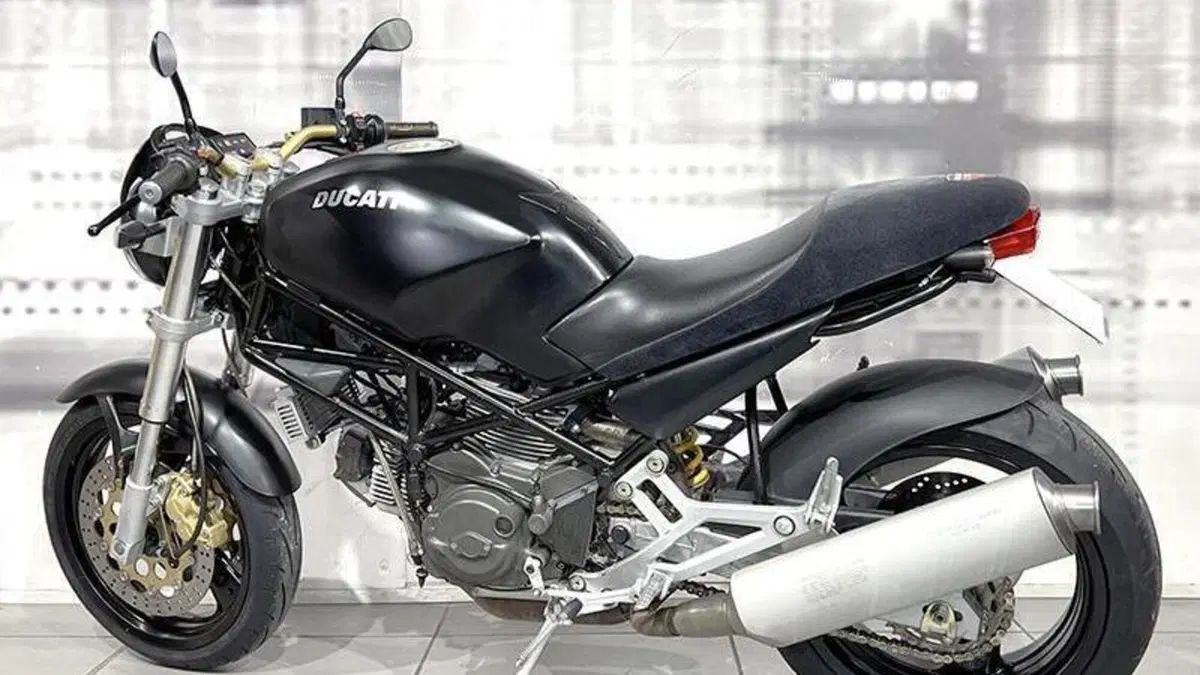 Ducati Monster 750 (1996 - 02)  (2)