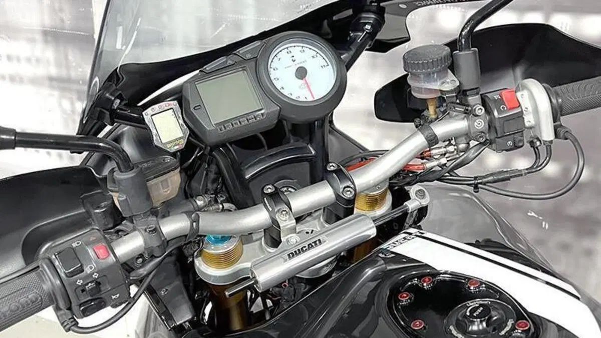 Ducati Multistrada 1000 DS (2003 - 06)  (5)