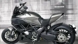 Ducati Diavel 1200 (2014 - 16)  (2)