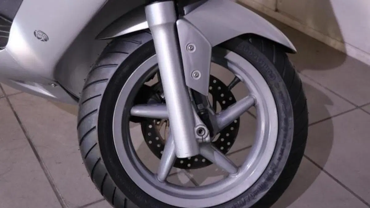 Aprilia Leonardo 150 (1997 - 02)  (5)