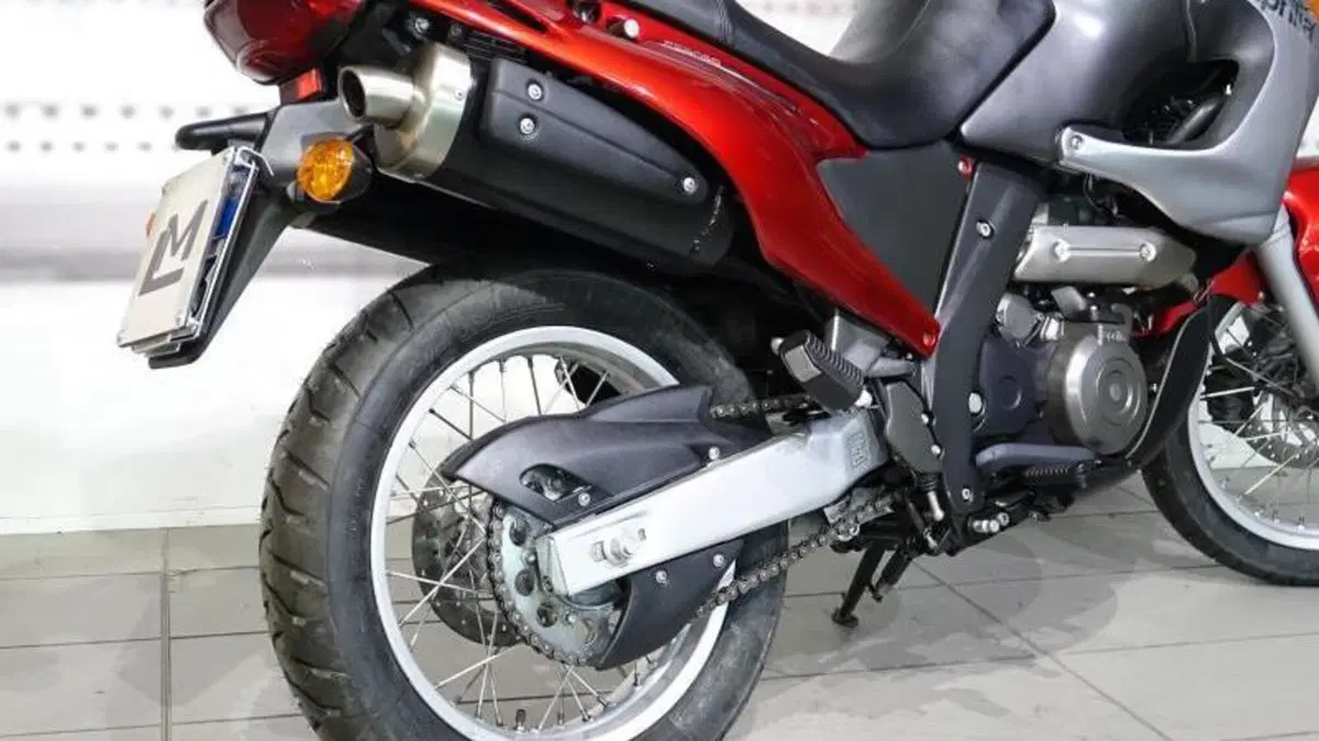 Aprilia Pegaso 650 IE (2001 - 02)  (3)