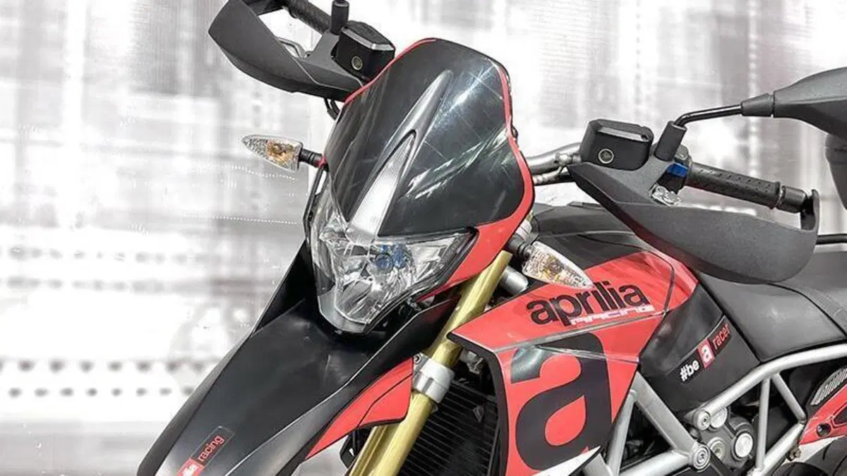 Aprilia Dorsoduro 750 (2009 - 14)  (3)