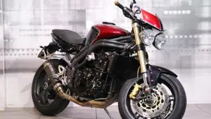 Triumph Speed Triple 1050 (2005 - 11) 