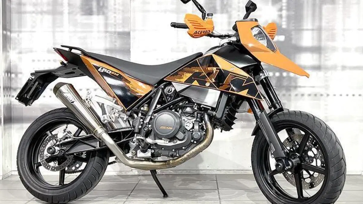 KTM 690 Supermoto 