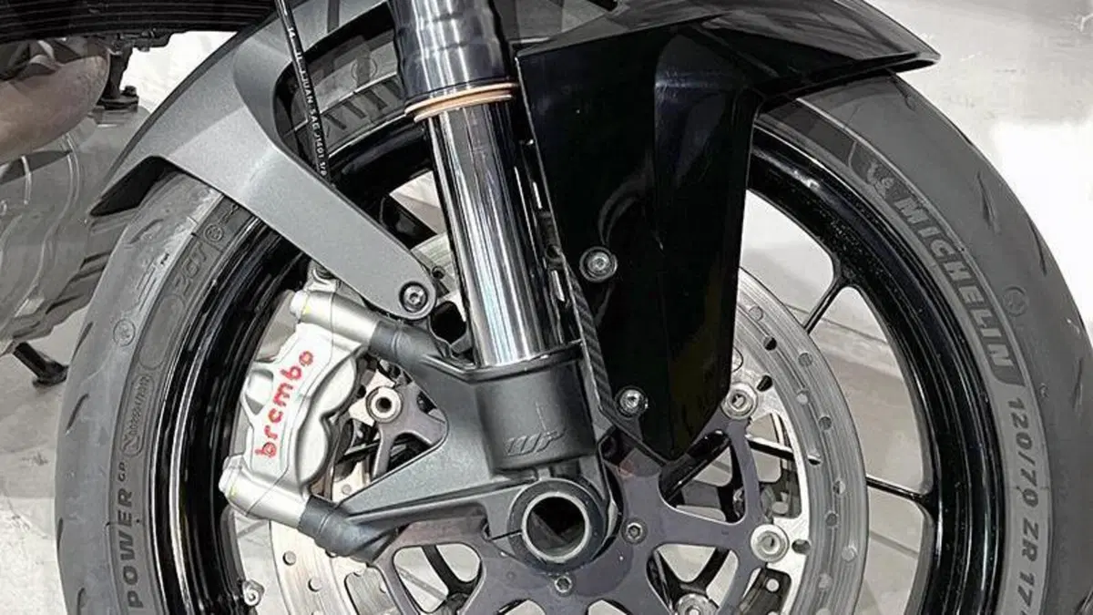 KTM 1290 Super Duke R ABS (2014 - 16)  (5)