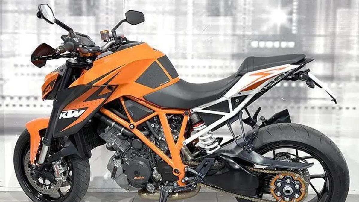 KTM 1290 Super Duke R ABS (2014 - 16)  (2)