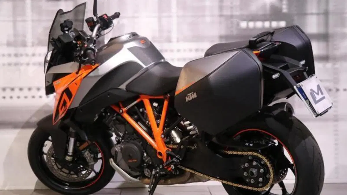 KTM 1290 Super Duke GT ABS (2016 - 18)  (2)