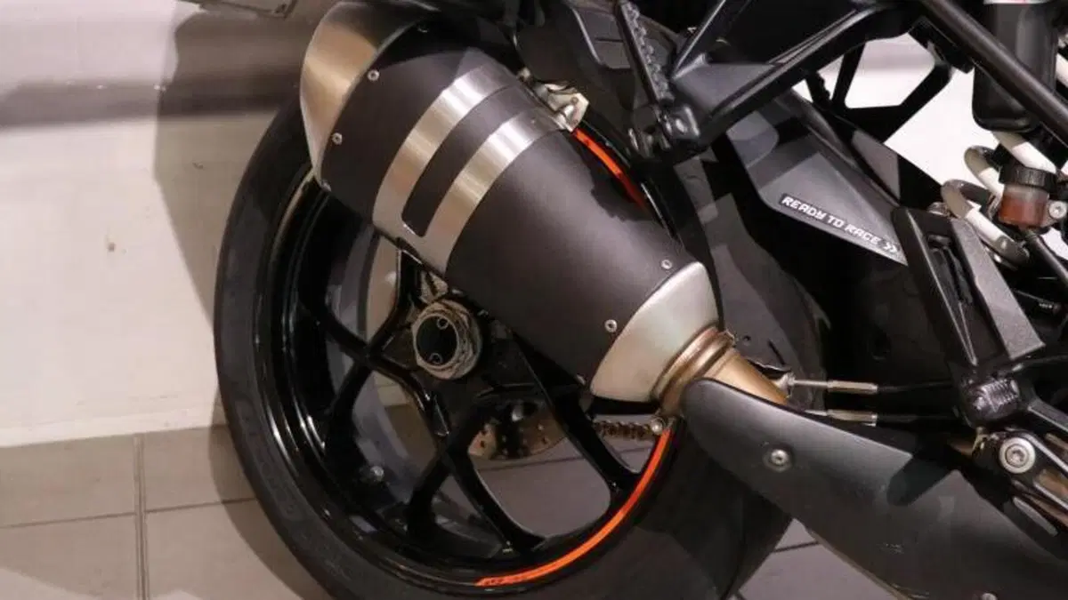 KTM 1290 Super Duke GT ABS (2016 - 18)  (3)
