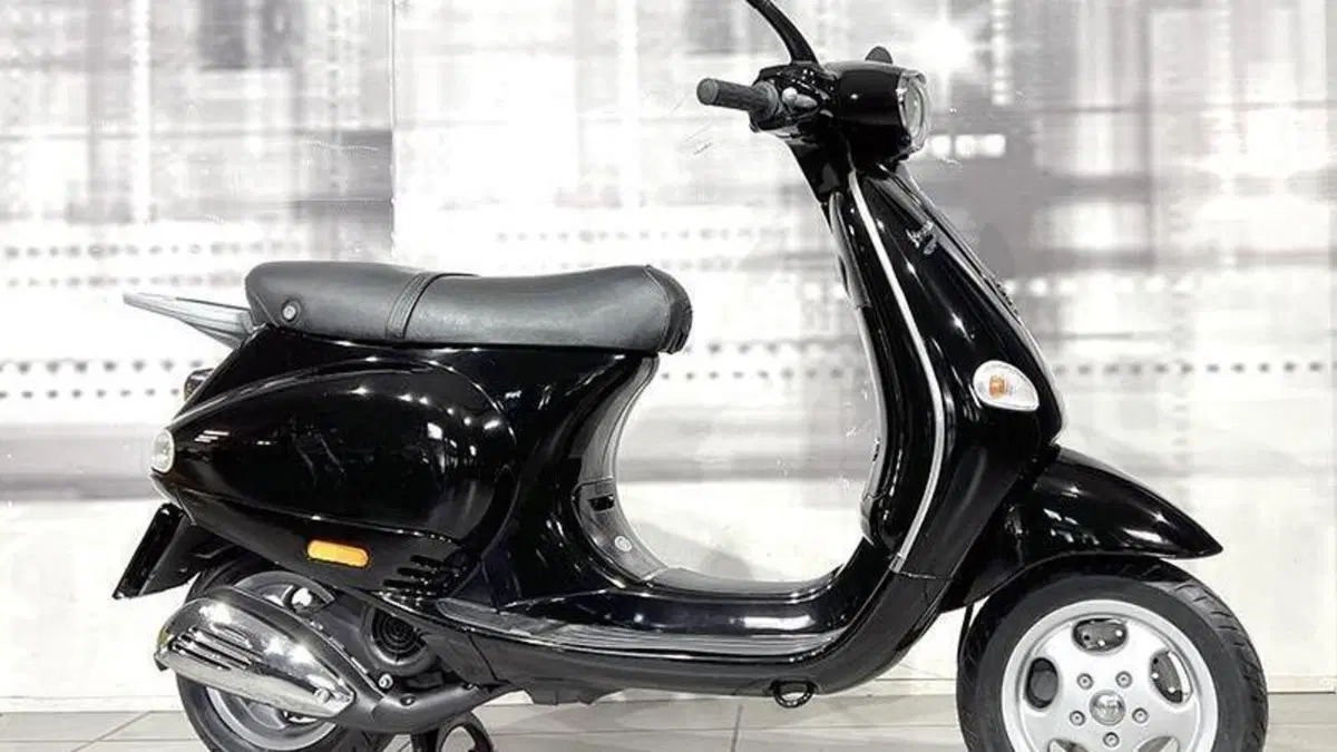 Vespa 150 ET4 (1999 - 01) 