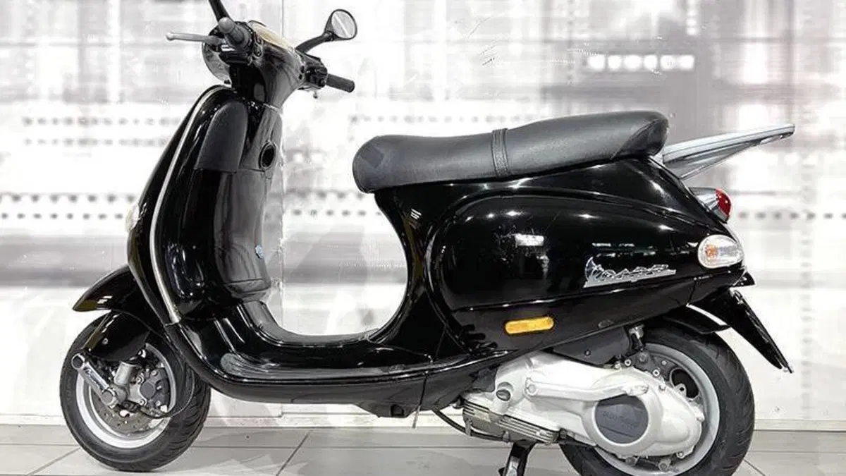 Vespa 150 ET4 (1999 - 01)  (2)