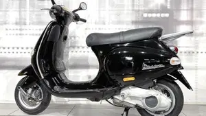 Piaggio Vespa 150 PX (1980 - 00)  (2)