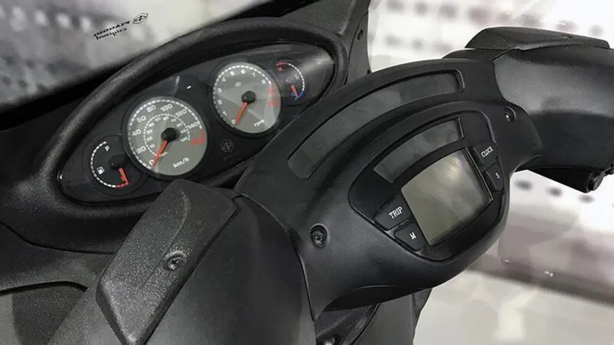 Piaggio X9 250 (2000 - 01)  (5)