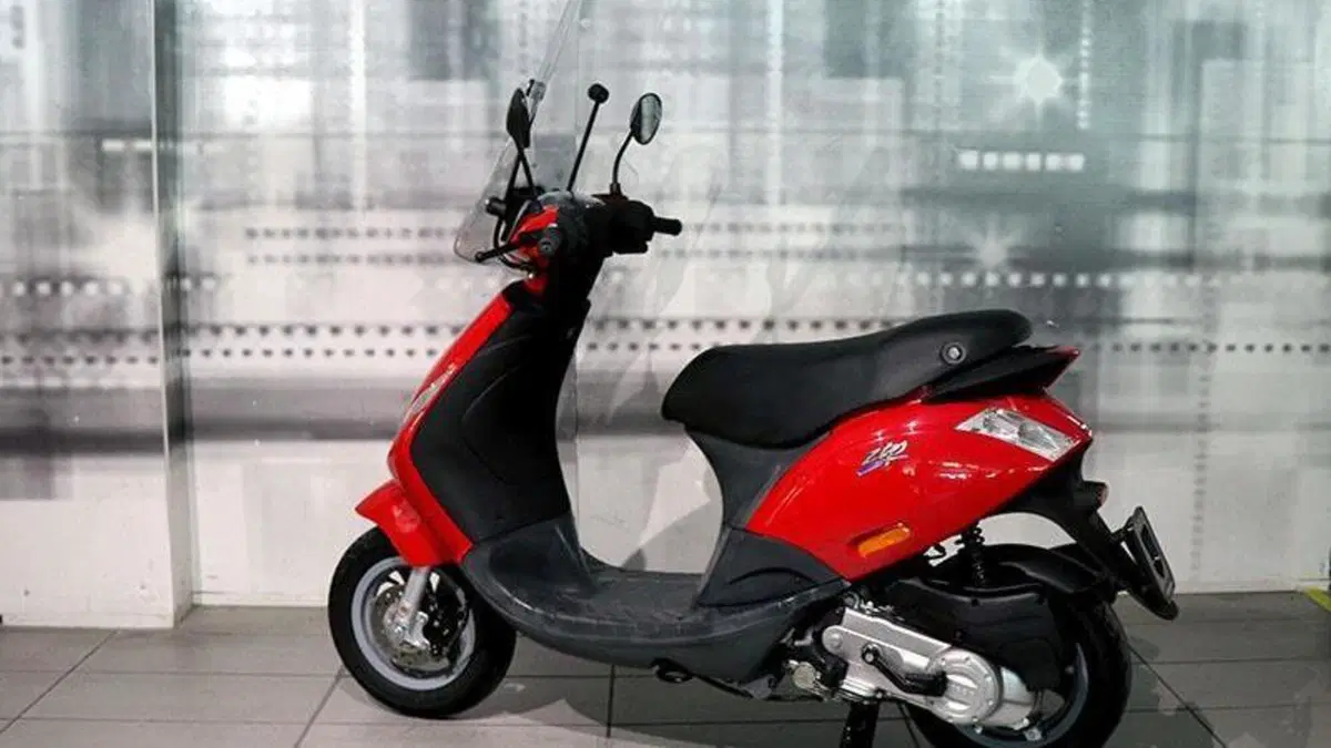 Piaggio Zip 50 2T (2000 - 18)  (2)