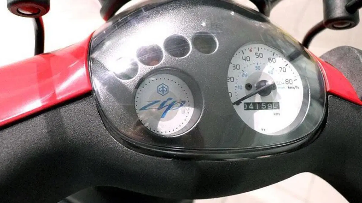 Piaggio Zip 50 2T (2000 - 18)  (3)