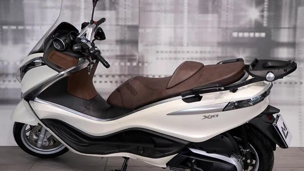 Piaggio X10 350 ie (2011 - 17)  (2)