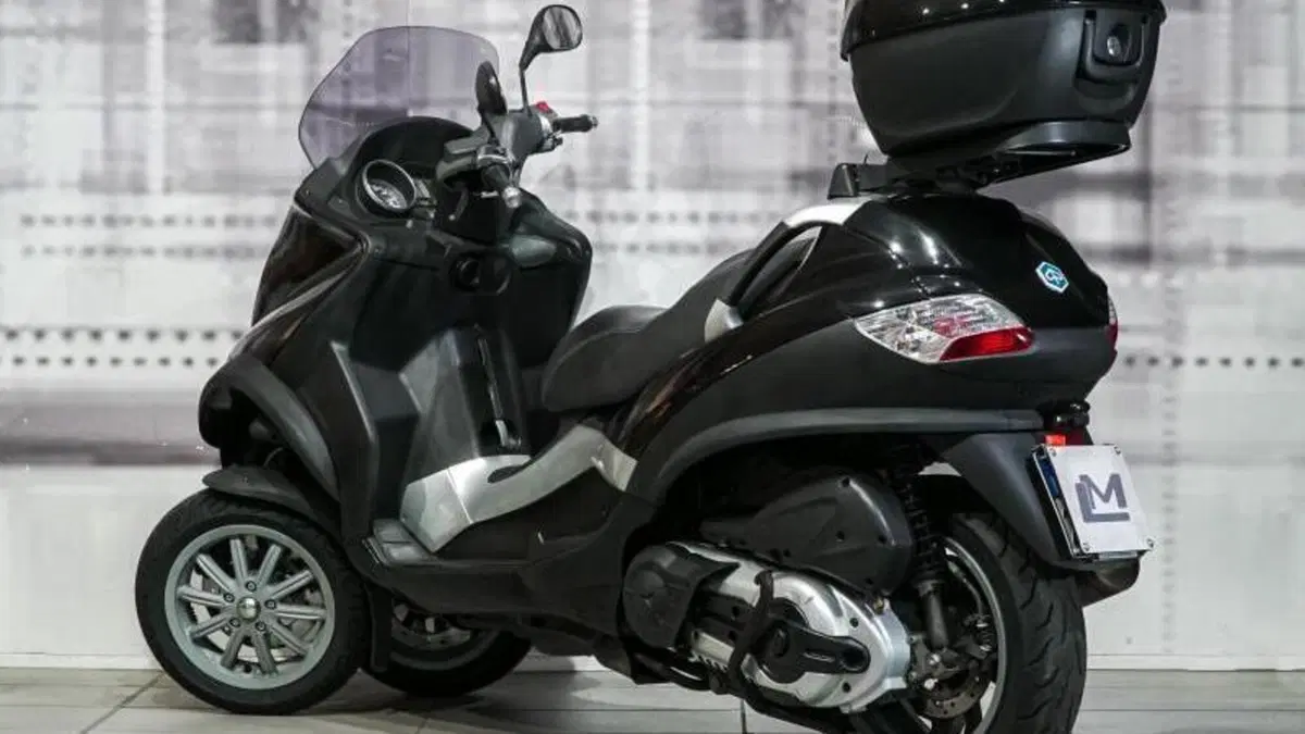 Piaggio MP3 LT 400 (2009 - 11)  (2)