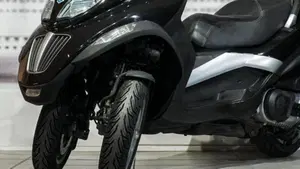 Piaggio MP3 LT 400 (2009 - 11)  (3)