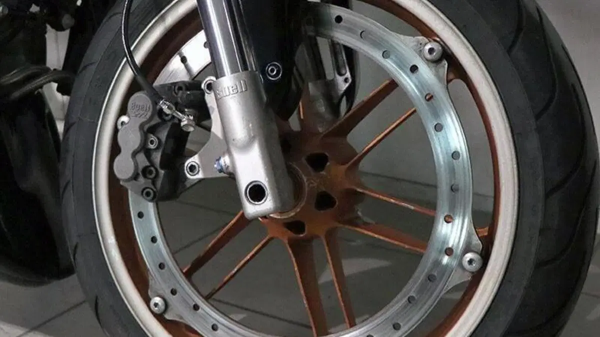 Buell Firebolt XB9R 1000  (5)