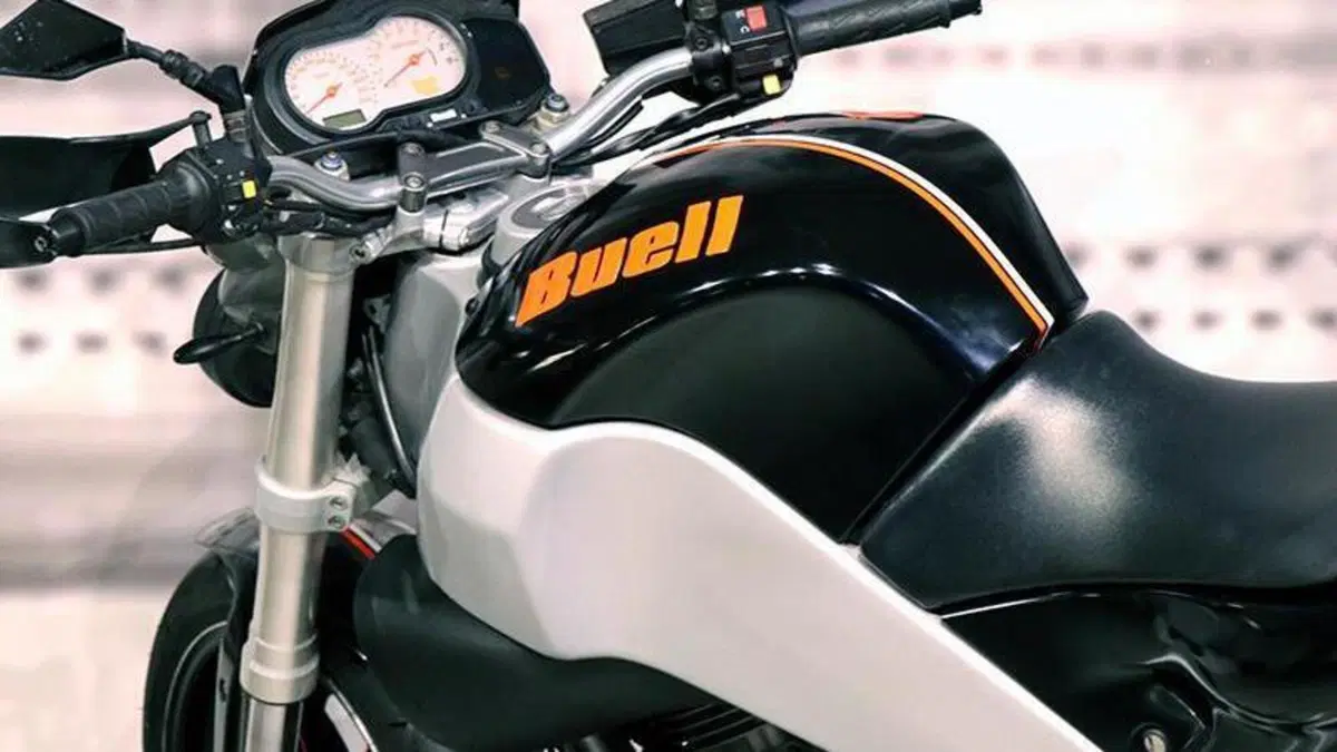 Buell Lightning X1 1200  (3)