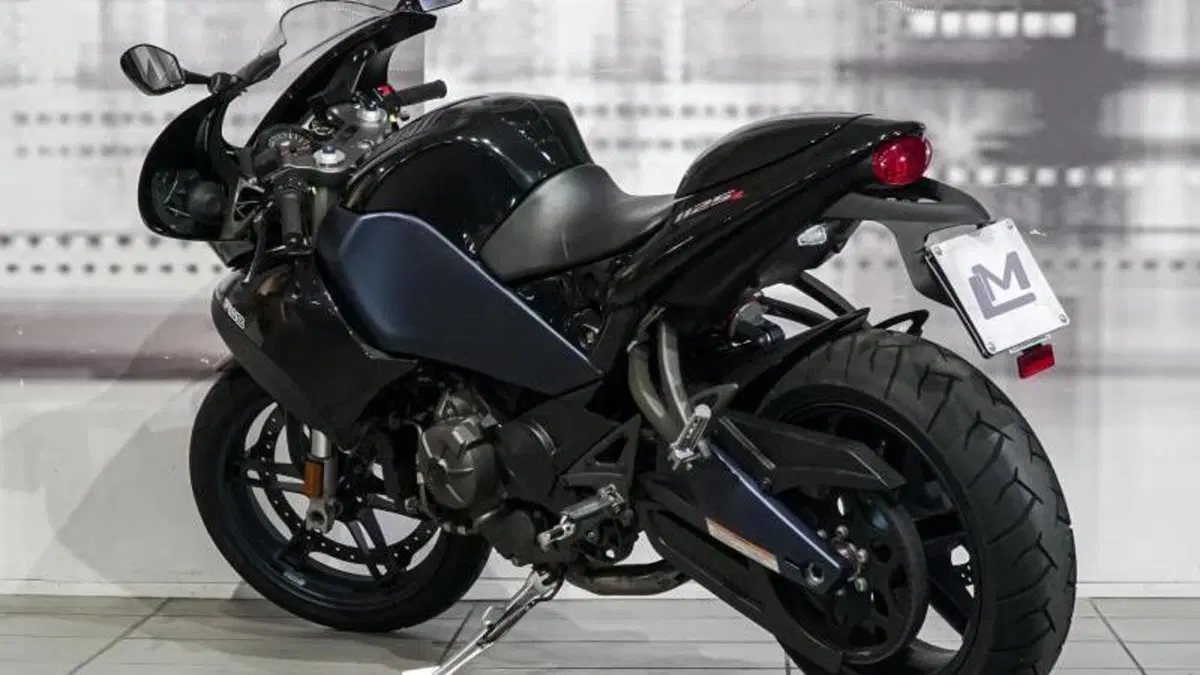 Buell 1125 R  (2)