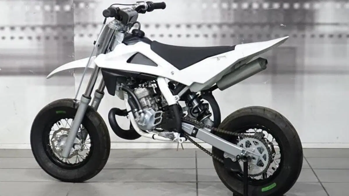 Husqvarna SM 50 (2012 - 13)  (2)