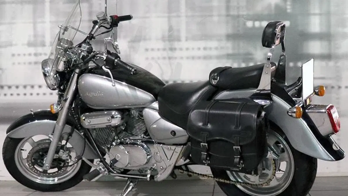 Hyosung Aquila 250 GV (2004 - 16)  (2)