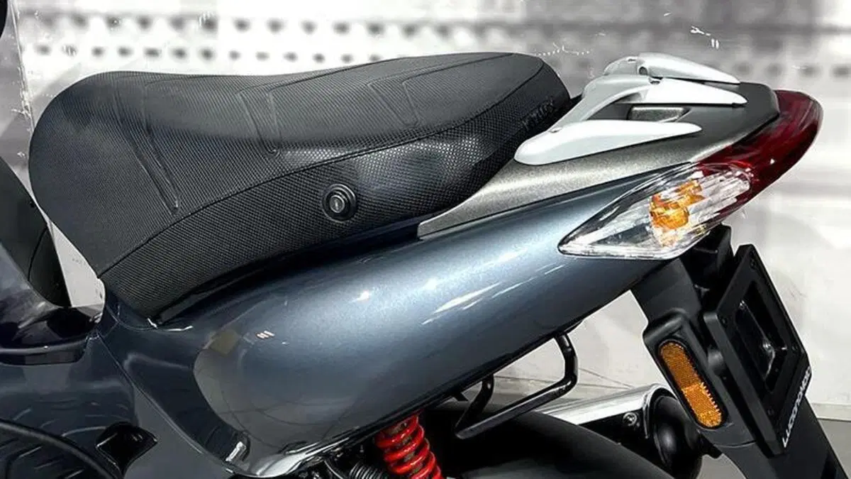 Kymco Super 9 50 LC DD (2000 - 03)  (5)