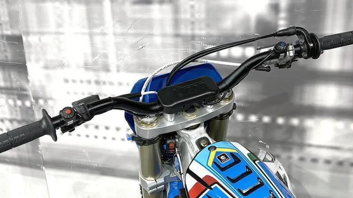 Tm Moto EN 300 Fi 4t (2020)  (5)